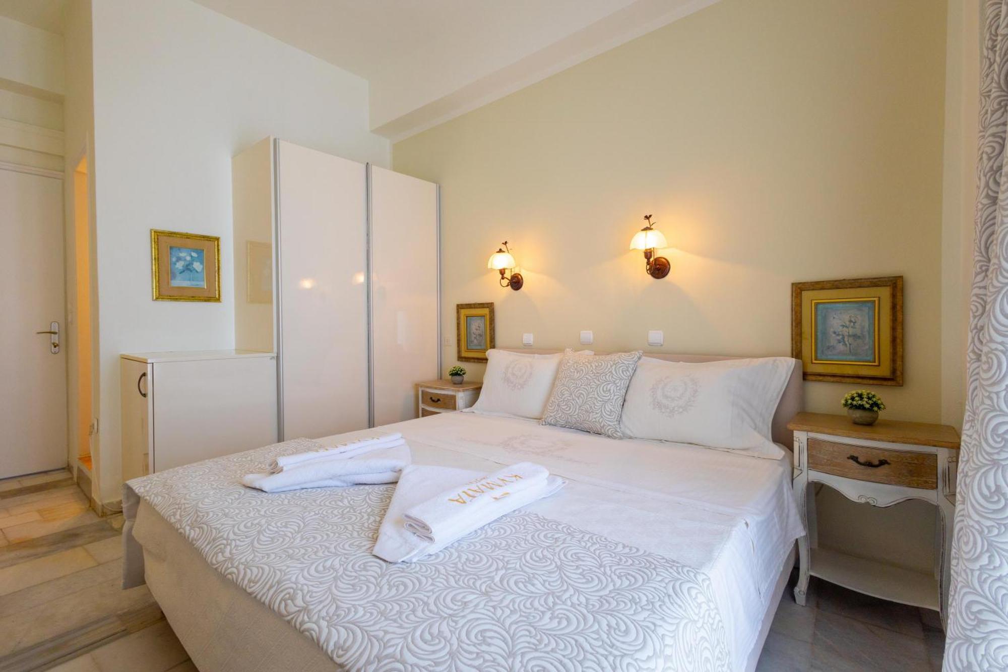 Kymata 2* Naxos City